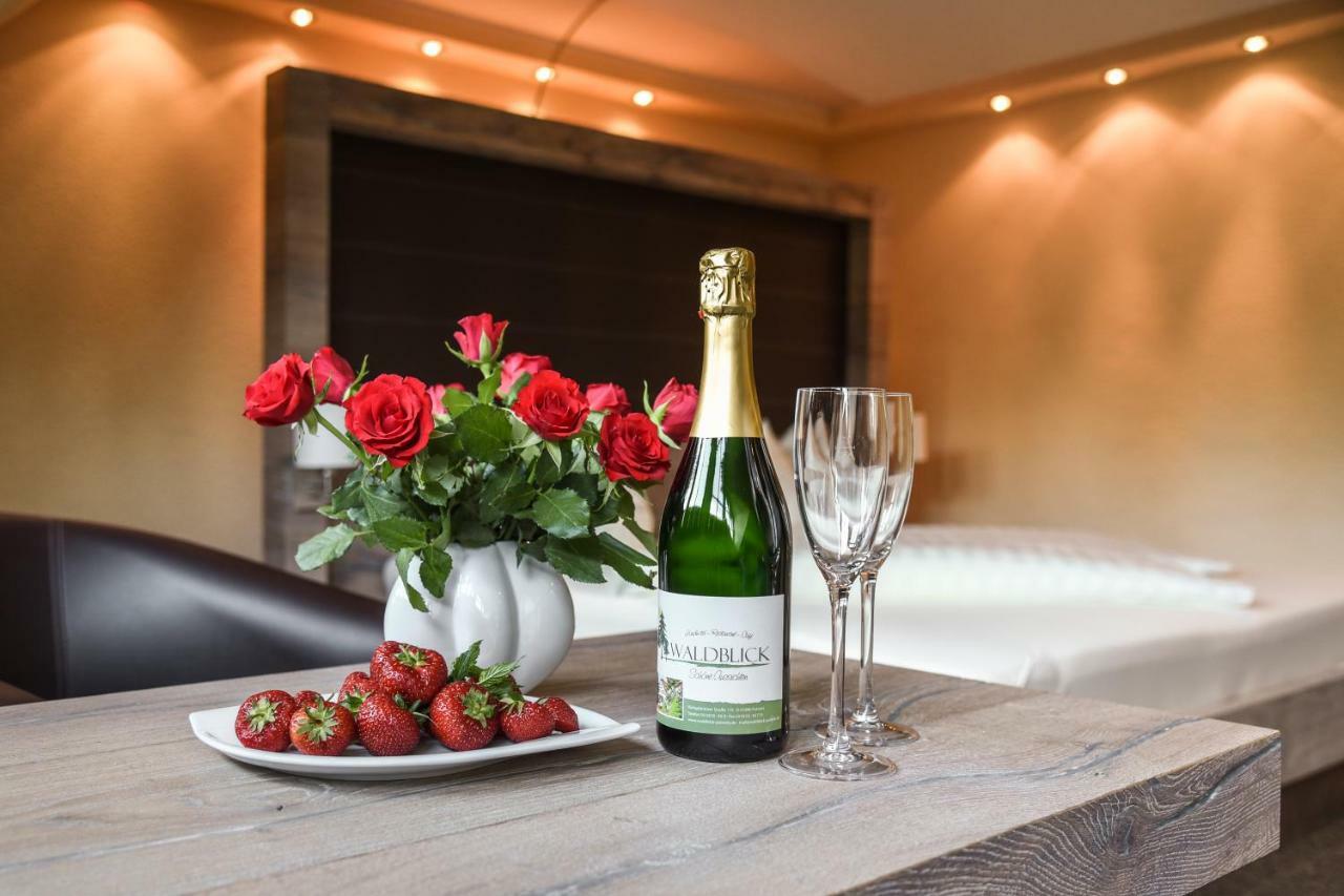 Hotel & Restaurant Waldblick 3*