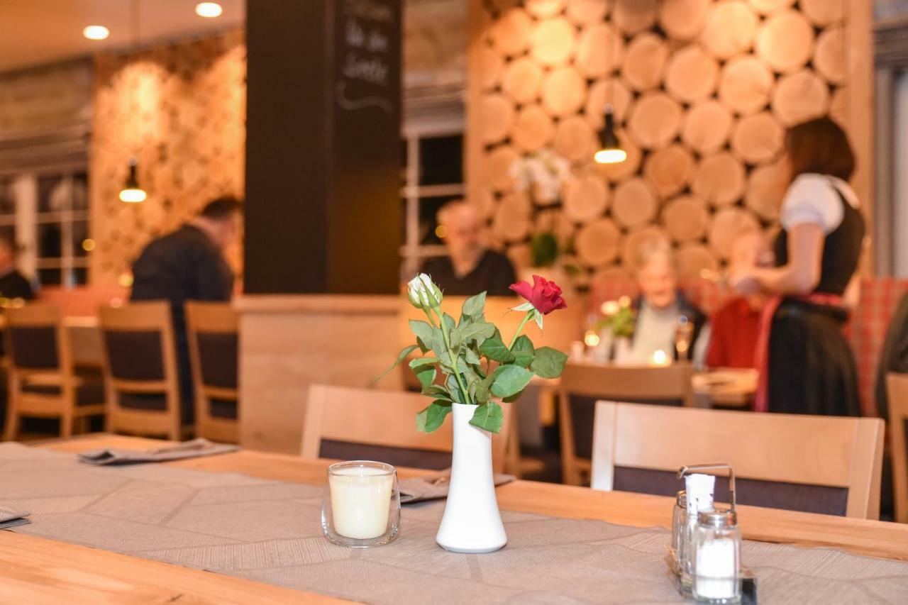 & Restaurant Waldblick Hotel